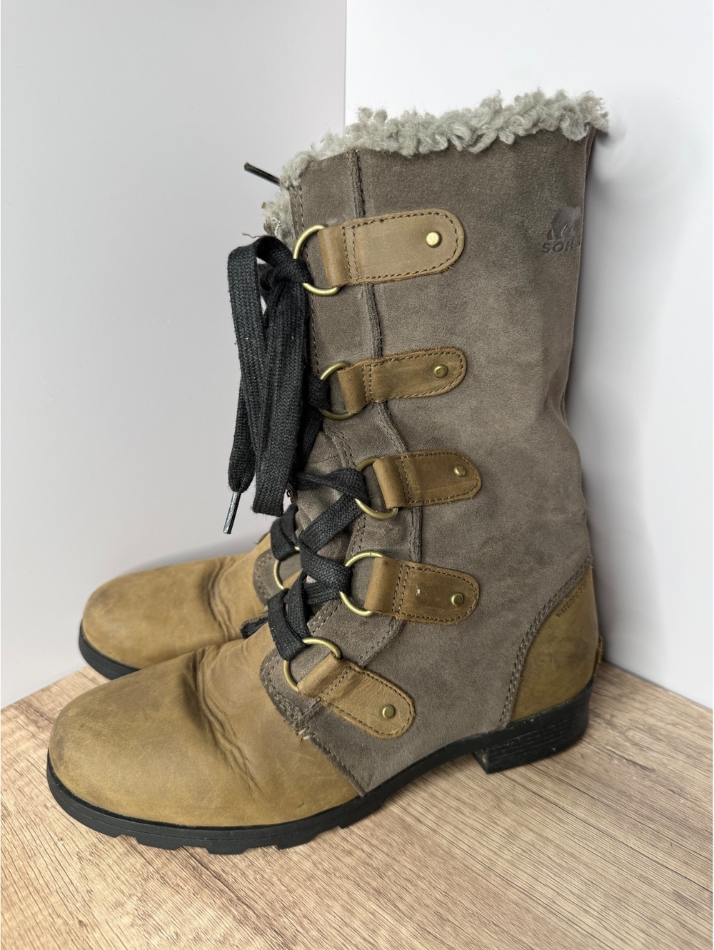 SOREL Emelie Lace Women’s 9 Brown Suede Leather Waterproof Boots NL2680-245